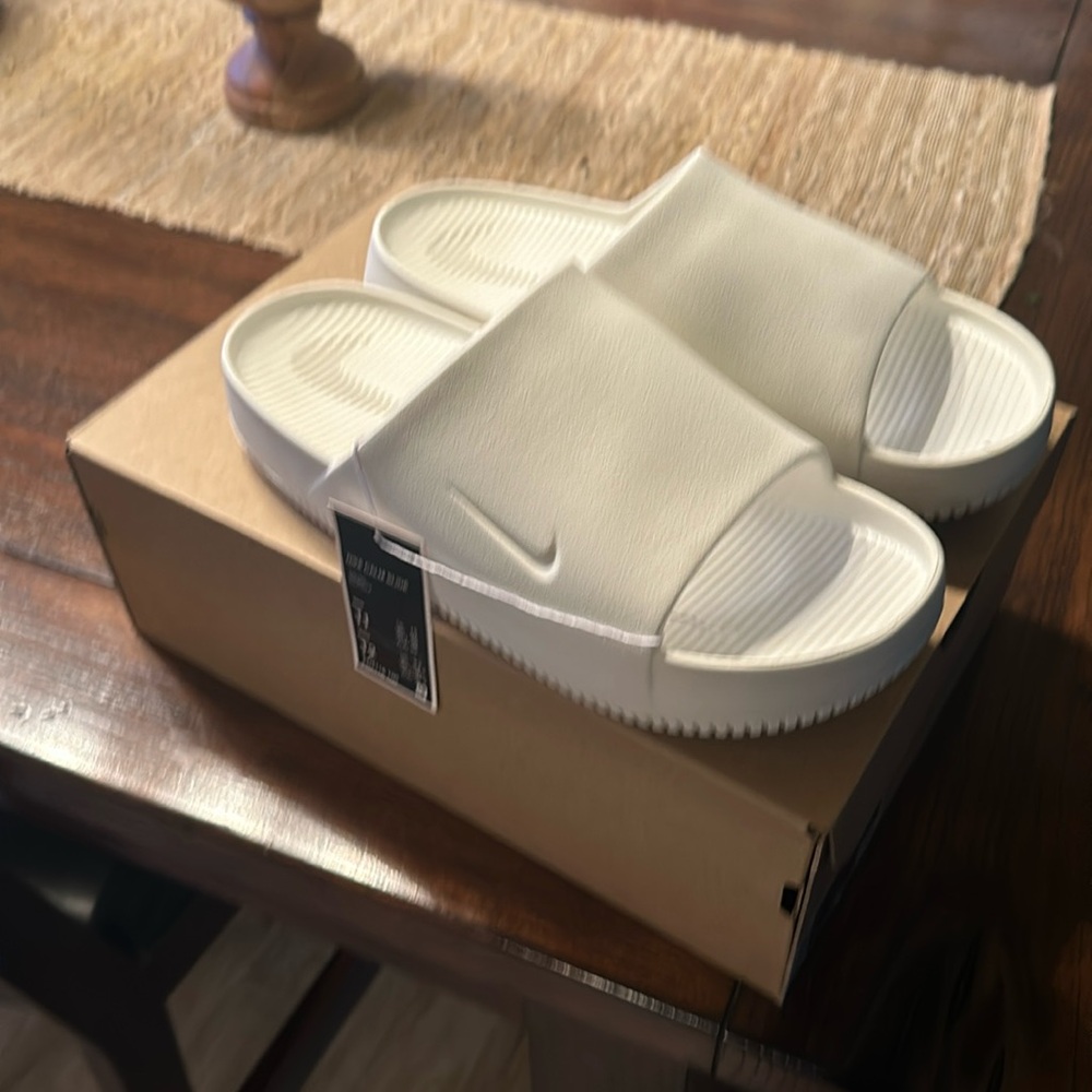 Nike Calm Slide